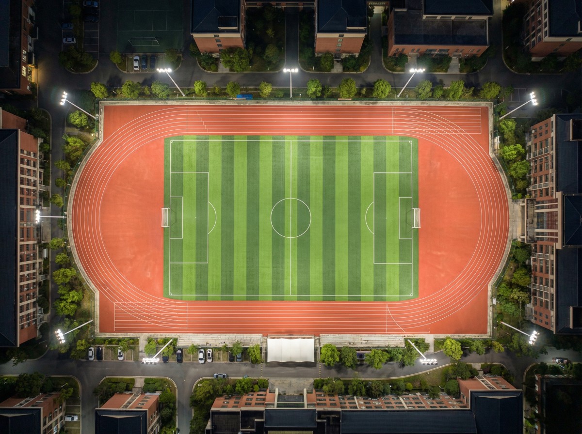 镇江市硅PU篮球场预制型塑胶跑道 - 方案